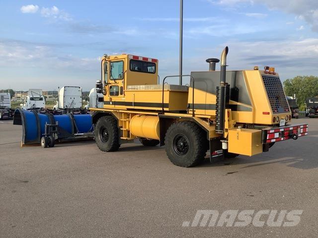 Oshkosh H2718 Snöblad och plogar