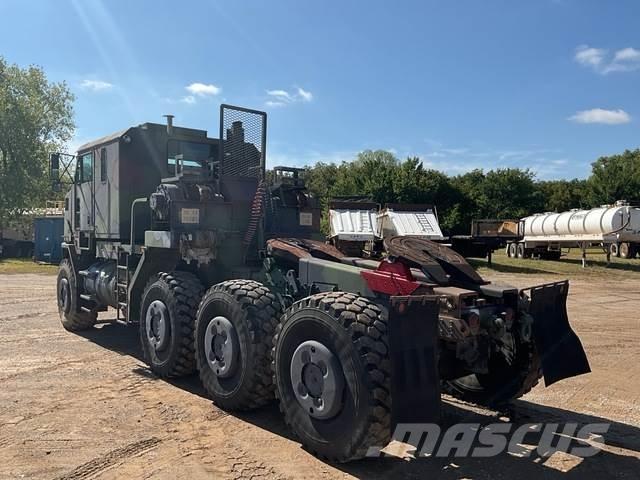 Oshkosh M1070 Bärgningsbilar