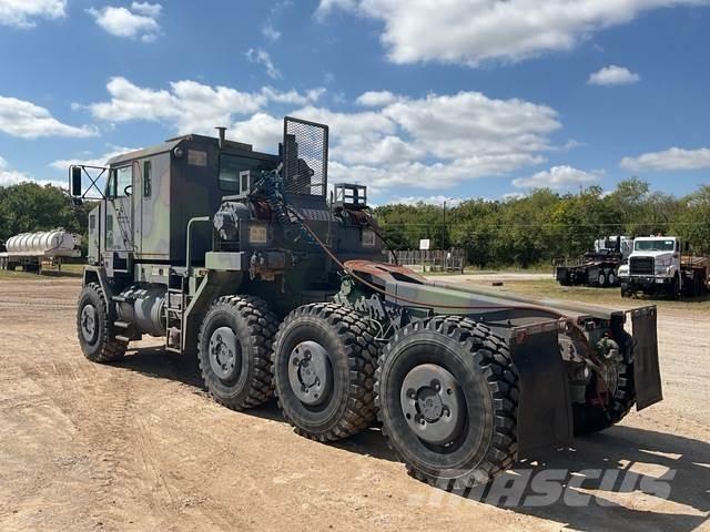 Oshkosh M1070 Bärgningsbilar