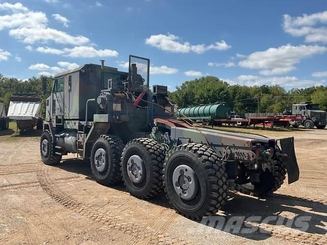 Oshkosh M1070 Bärgningsbilar
