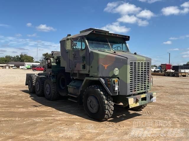 Oshkosh M1070 Bärgningsbilar