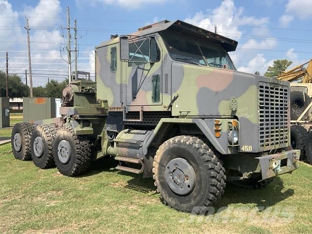 Oshkosh M1070 Bärgningsbilar