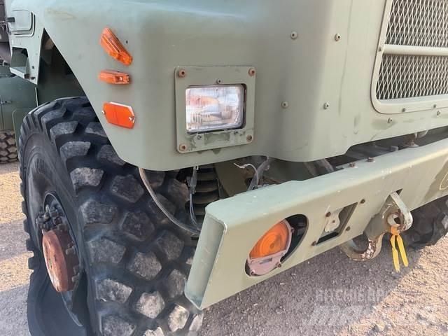 Oshkosh MK25 Skåpbilar