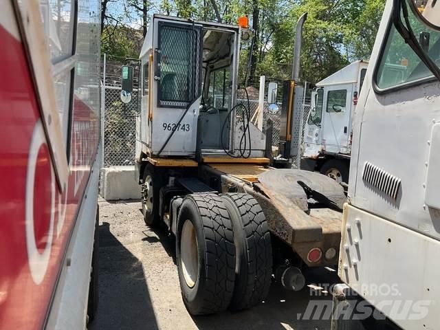 Ottawa Kalmar Terminaltraktorer