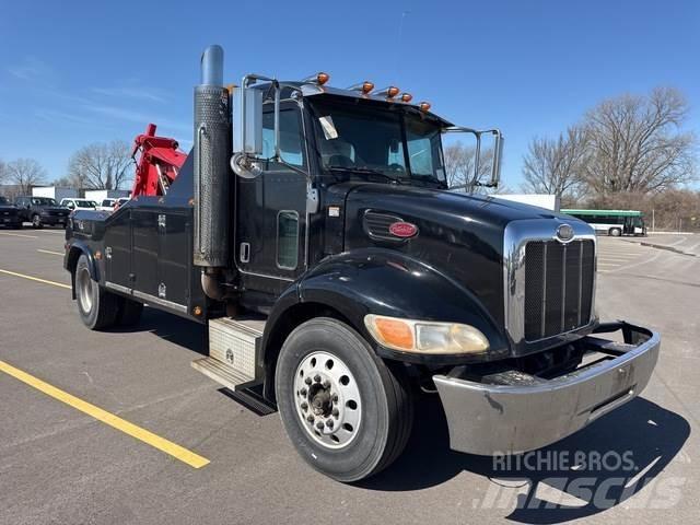 Peterbilt 335 Bärgningsbilar