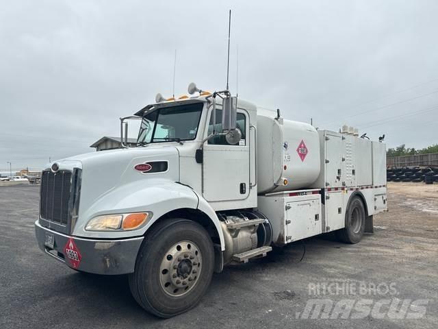 Peterbilt 337 Tankbilar
