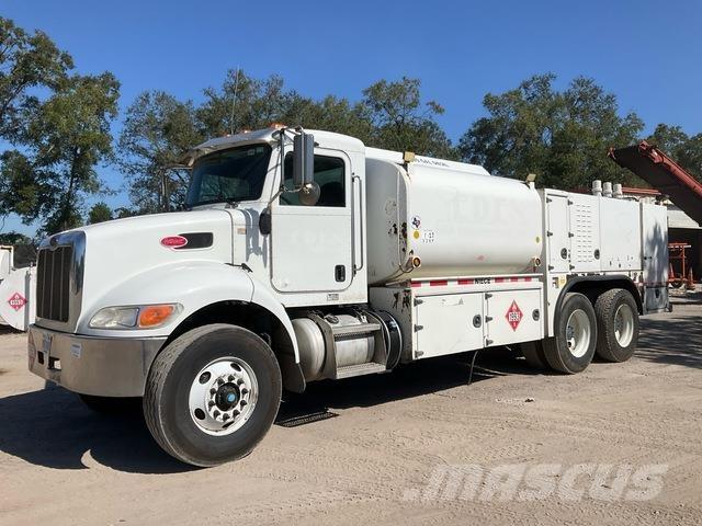 Peterbilt 348 Tankbilar