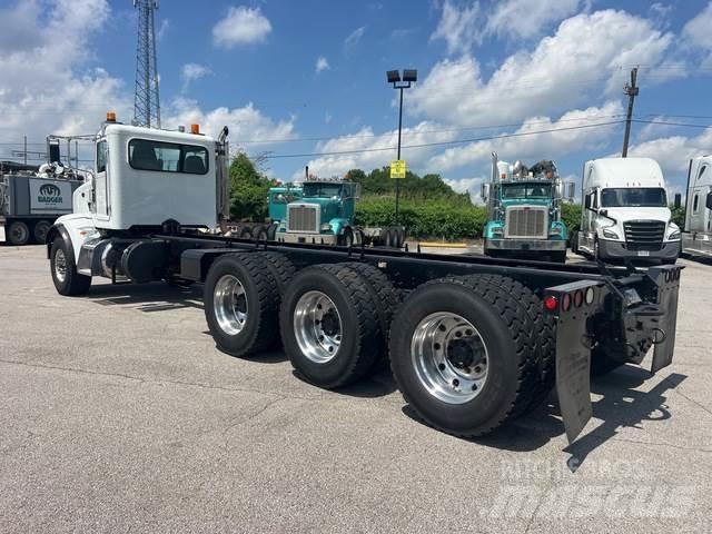 Peterbilt 365 Hytter och interiör