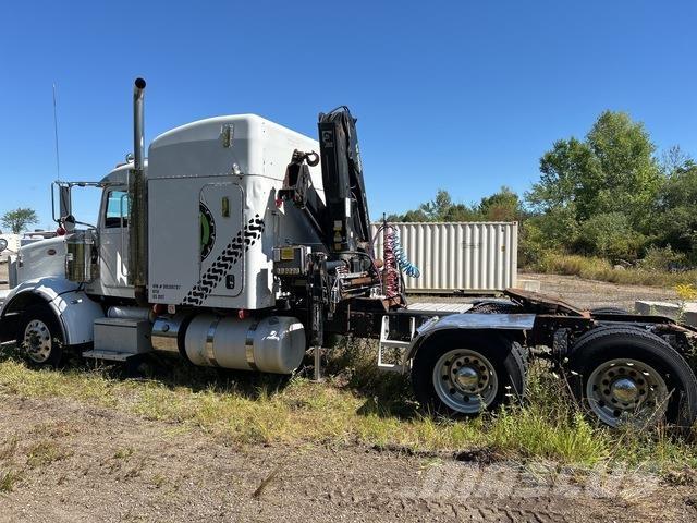 Peterbilt 367 Kranbilar