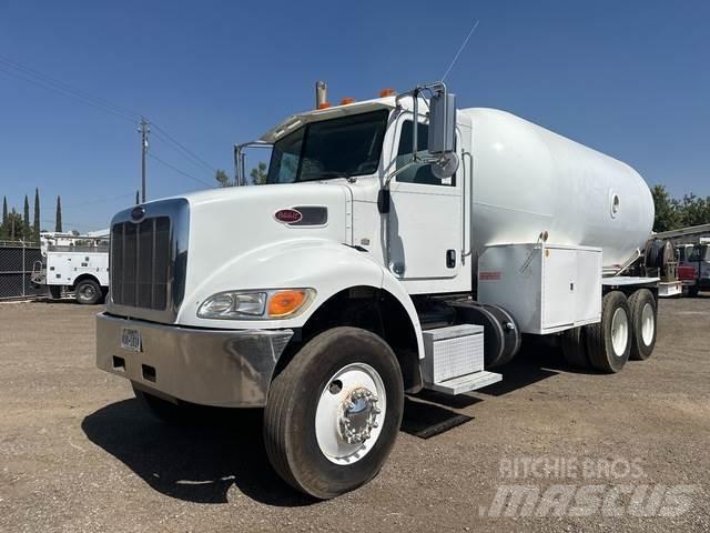 Peterbilt 382 Tankbilar