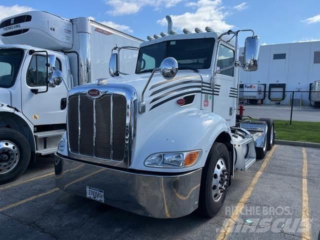 Peterbilt 384 Dragbilar