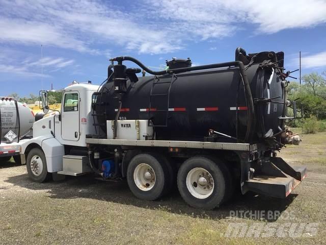 Peterbilt 385 Slamsugningsbil