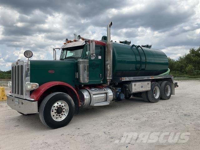 Peterbilt 388 Slamsugningsbil