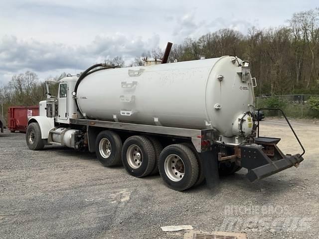 Peterbilt 389 Slamsugningsbil