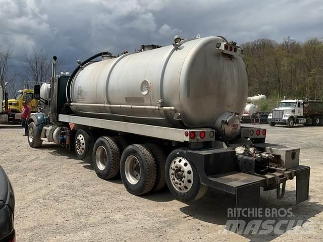 Peterbilt 567 Slamsugningsbil
