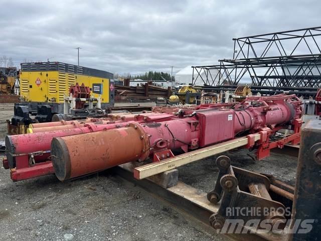  Pileco D30-32 Hydrauliska hejare