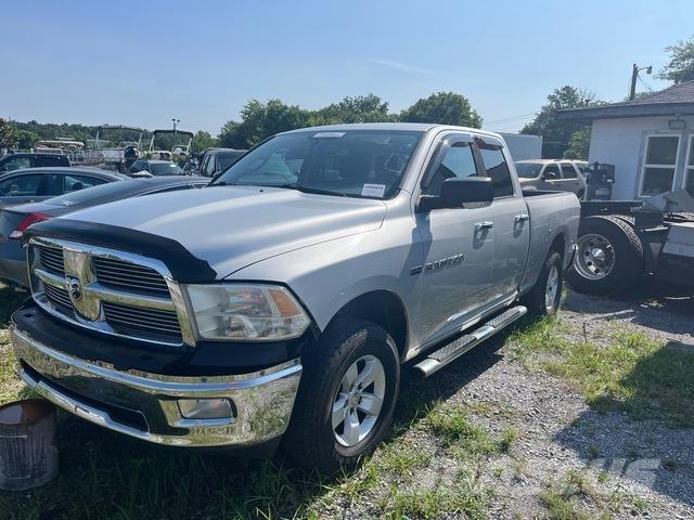 RAM 1500 Flakbilar/Pickuper