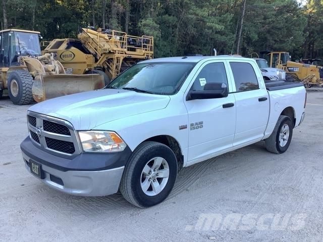 RAM 1500 Flakbilar/Pickuper