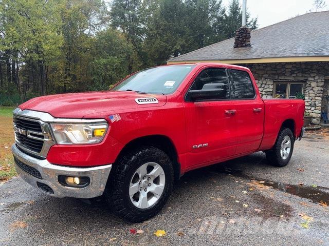 RAM 1500 Flakbilar/Pickuper