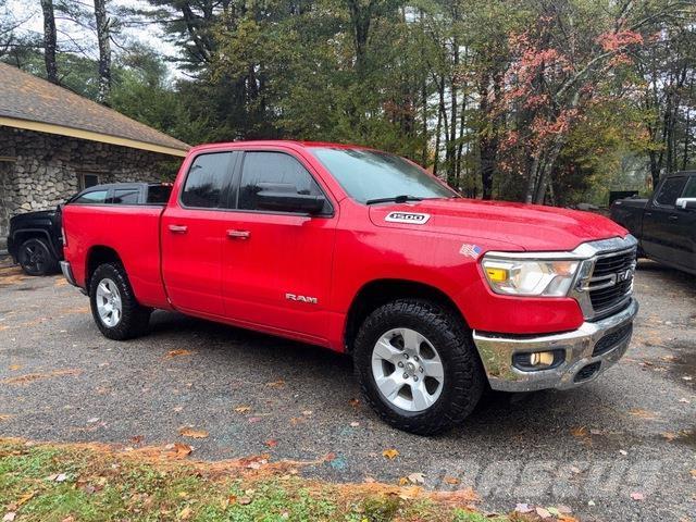 RAM 1500 Flakbilar/Pickuper