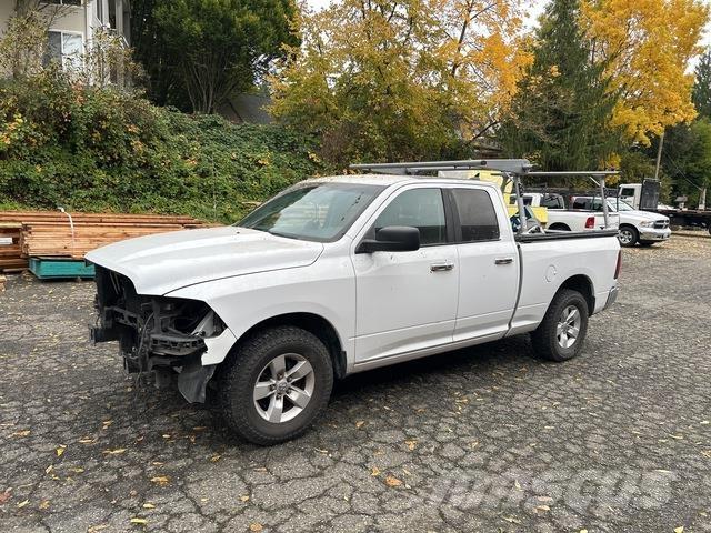 RAM 1500 Flakbilar/Pickuper