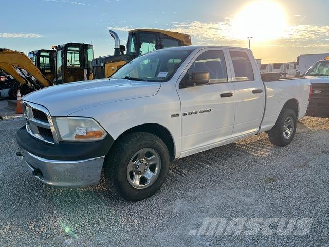 RAM 1500 Flakbilar/Pickuper