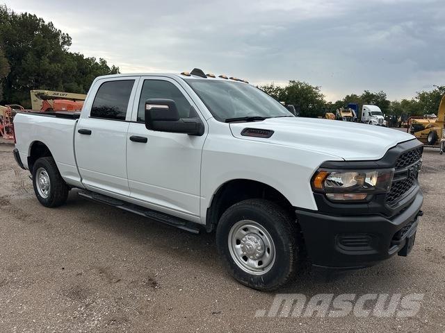 RAM 2500 Flakbilar/Pickuper