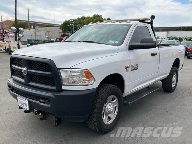RAM 2500 Flakbilar/Pickuper
