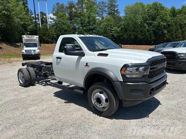 RAM 5500 Hytter och interiör