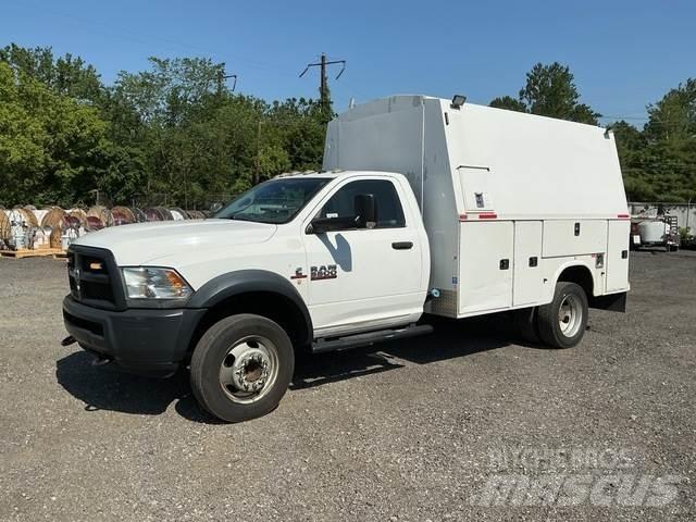 RAM 5500 Flakbilar/Pickuper