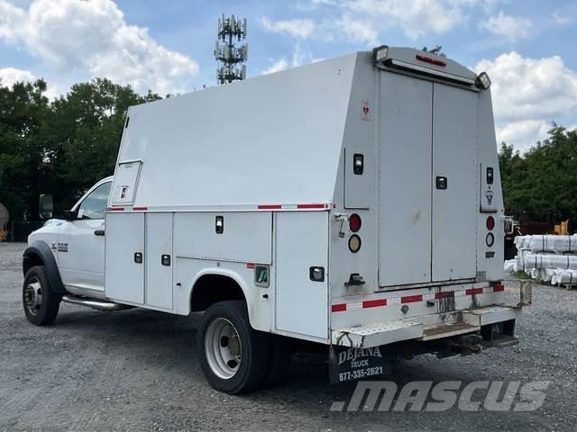 RAM 5500 Flakbilar/Pickuper