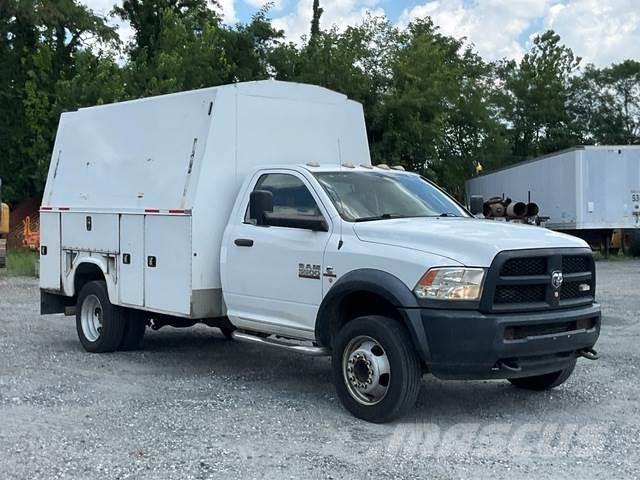 RAM 5500 Flakbilar/Pickuper
