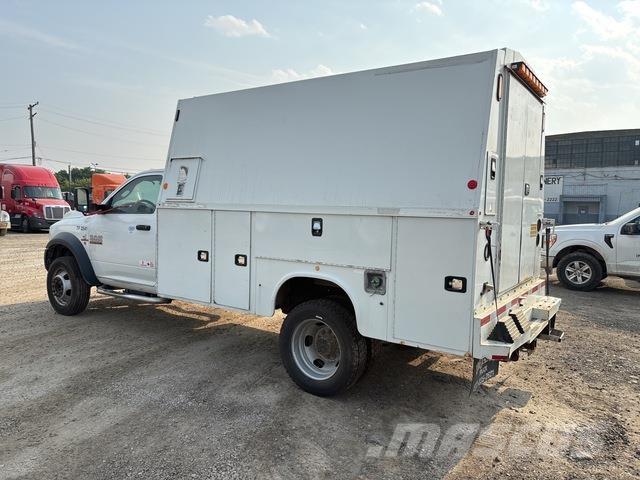 RAM 5500 Flakbilar/Pickuper