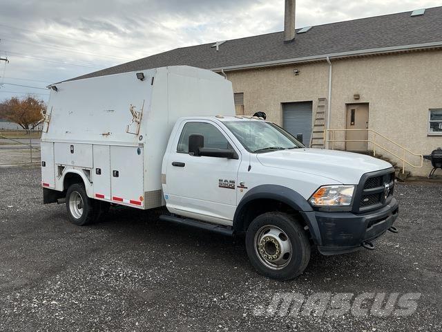 RAM 5500 Flakbilar/Pickuper