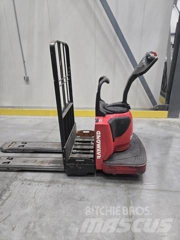 Raymond 8410 Pallvagn