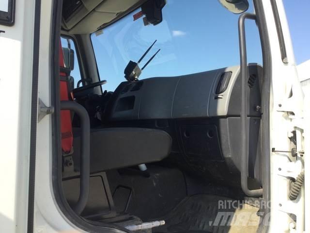 Renault D250 Lastbilar med borraggregat