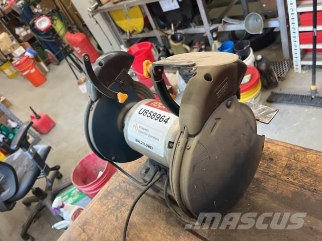 Ryobi BGH827 Borr- och slipmaskiner
