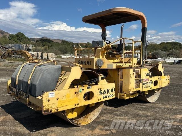 Sakai SW900 Tvåvalsvältar
