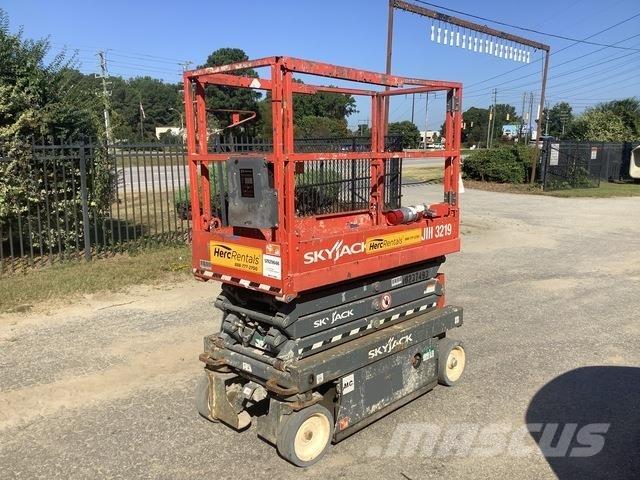 SkyJack 3219 Saxliftar