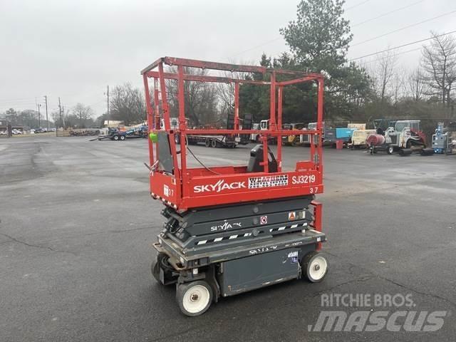 SkyJack SJ3219 Saxliftar