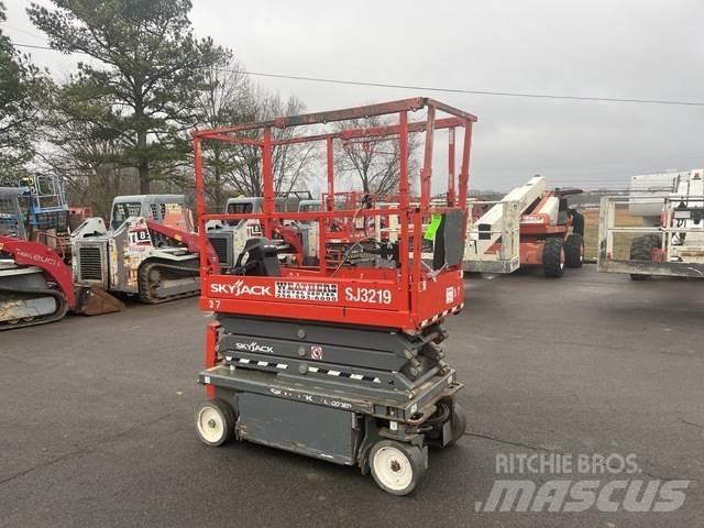 SkyJack SJ3219 Saxliftar