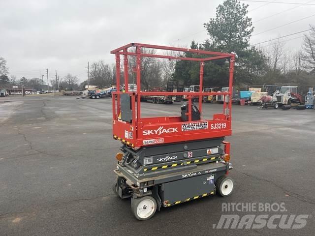SkyJack SJ3219 Saxliftar
