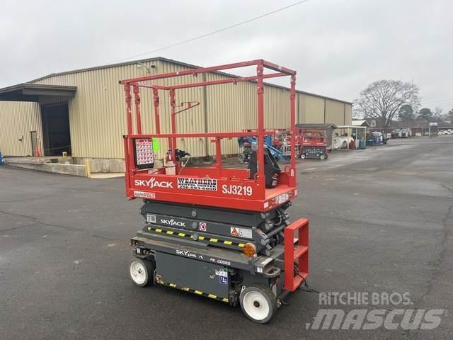 SkyJack SJ3219 Saxliftar