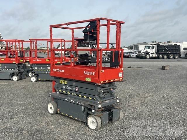 SkyJack SJ3219 Saxliftar
