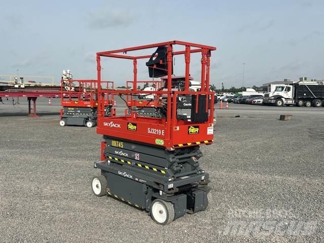 SkyJack SJ3219 Saxliftar
