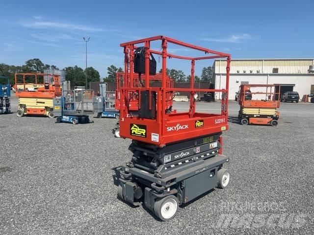 SkyJack SJ3219 Saxliftar