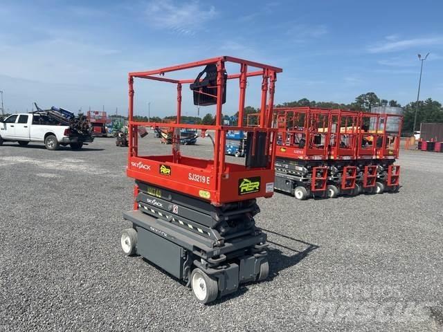 SkyJack SJ3219 Saxliftar