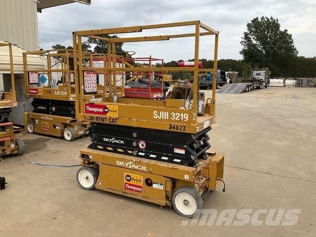 SkyJack SJ3219 Saxliftar