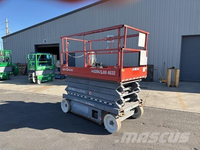 SkyJack SJ4632 Saxliftar
