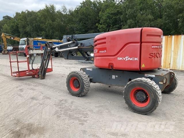 SkyJack SJ46AJ Bomliftar
